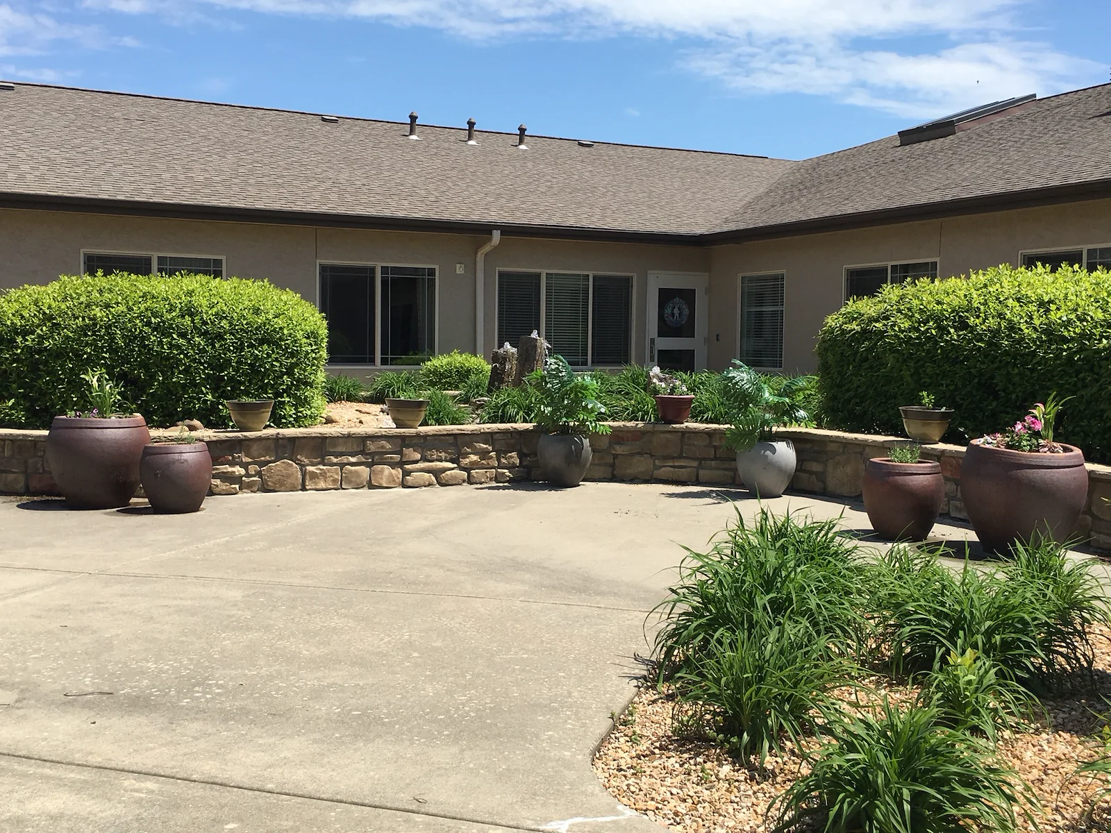 Image of Cedarhurst of Springfield, MO (2)