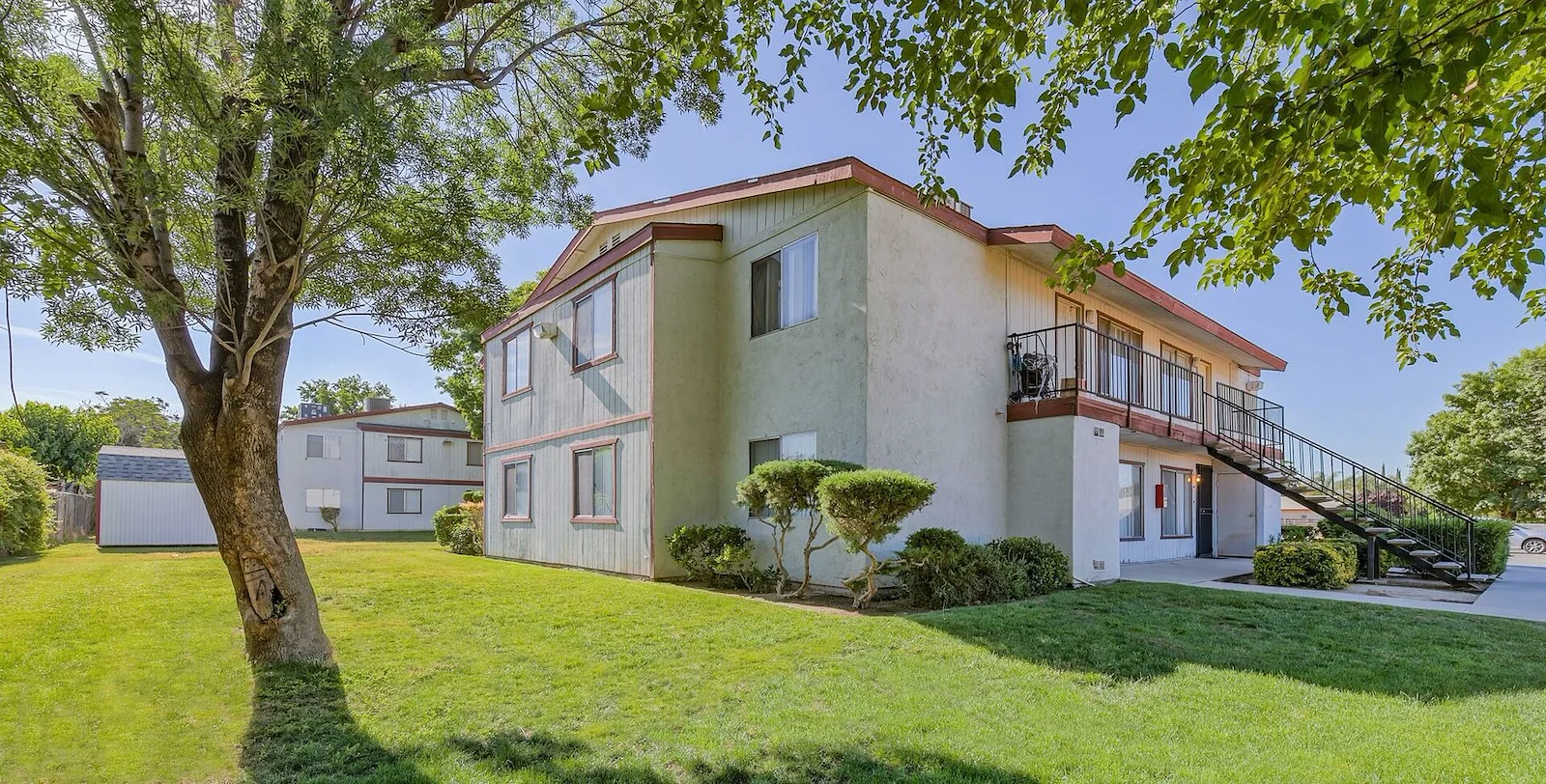 Image of Walnut Apartments (2)