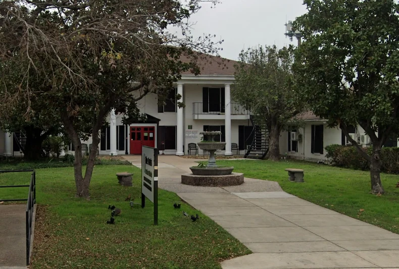 Image of Oasis At Galleria (1)