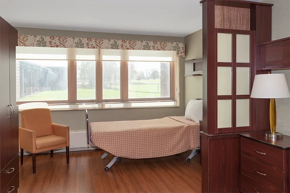 Image of Symphony Maple Crest (3)