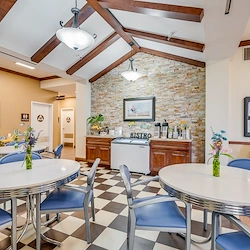 Image of San Leandro Senior Living (5)
