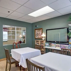Image of Autumn Cove Retirement Community (2)