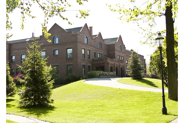 Image of The Hume Home of Muskegon (2)