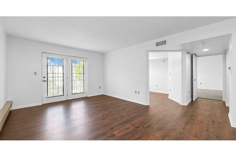 Sage Independence, Independent Living in Des Moines, IA newly renovated unfurnished apartment living room