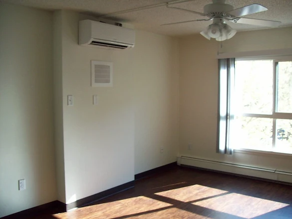 Image of The Manors Apartments I & II (3)