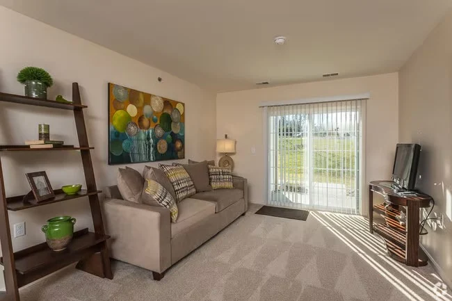 Image of Glenwood Square Senior Apartments (4)