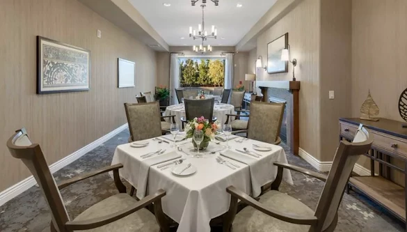 Image of Oakmont of Fullerton (3)