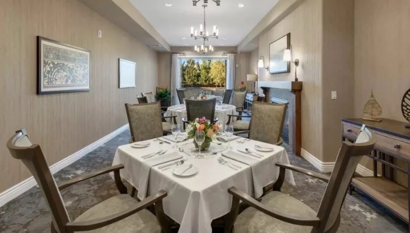 Image of Oakmont of Fullerton (3)