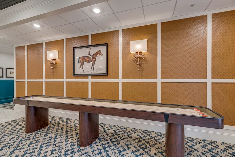 Image of Everlan of Louisville (5)