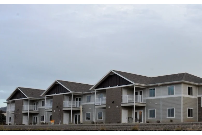 Image of Meadowlands Apartments (1)