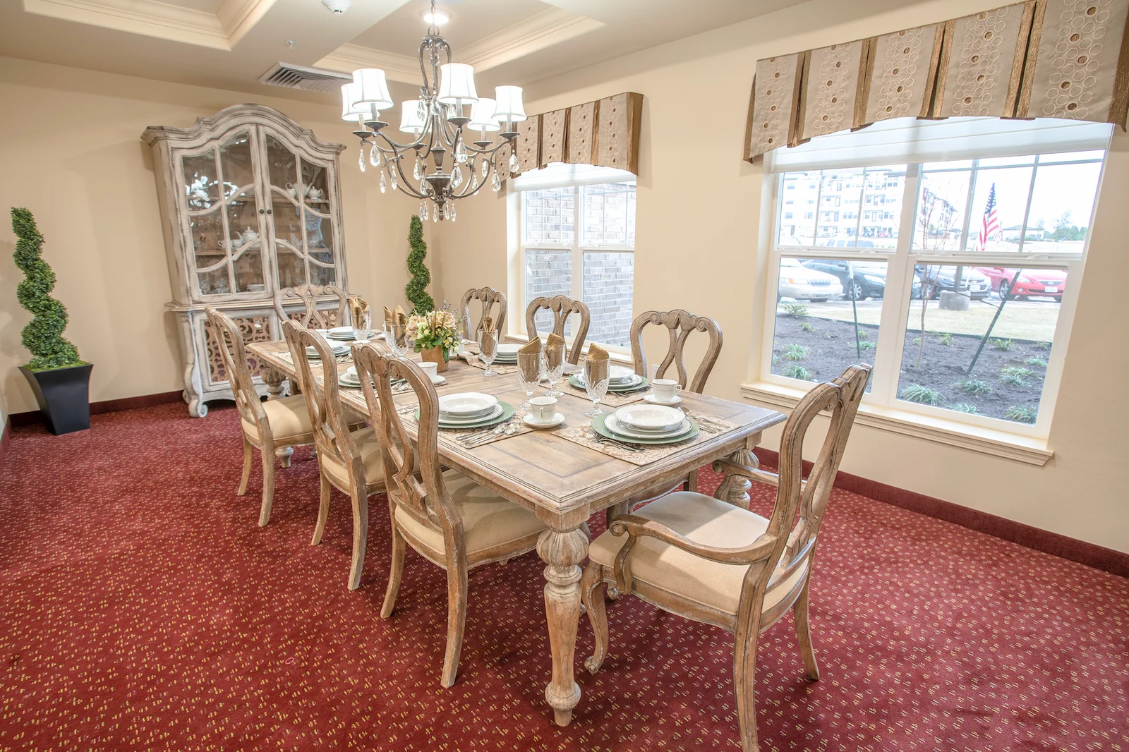 Maple Ridge Gracious Retirement Living Hawthorn Senior Independent Living in Cedar Park, Texas private dining room