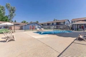 Image of Lincoln Gardens (8)