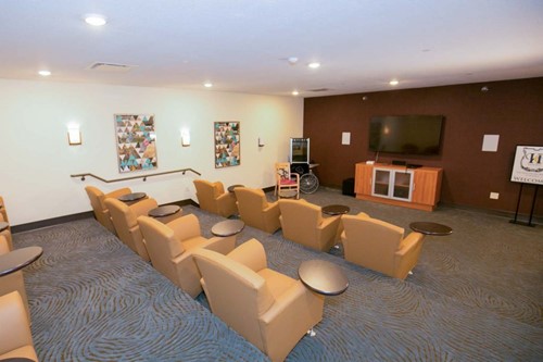 Image of The Healthcare Resort Of Topeka - Assisted Living (7)