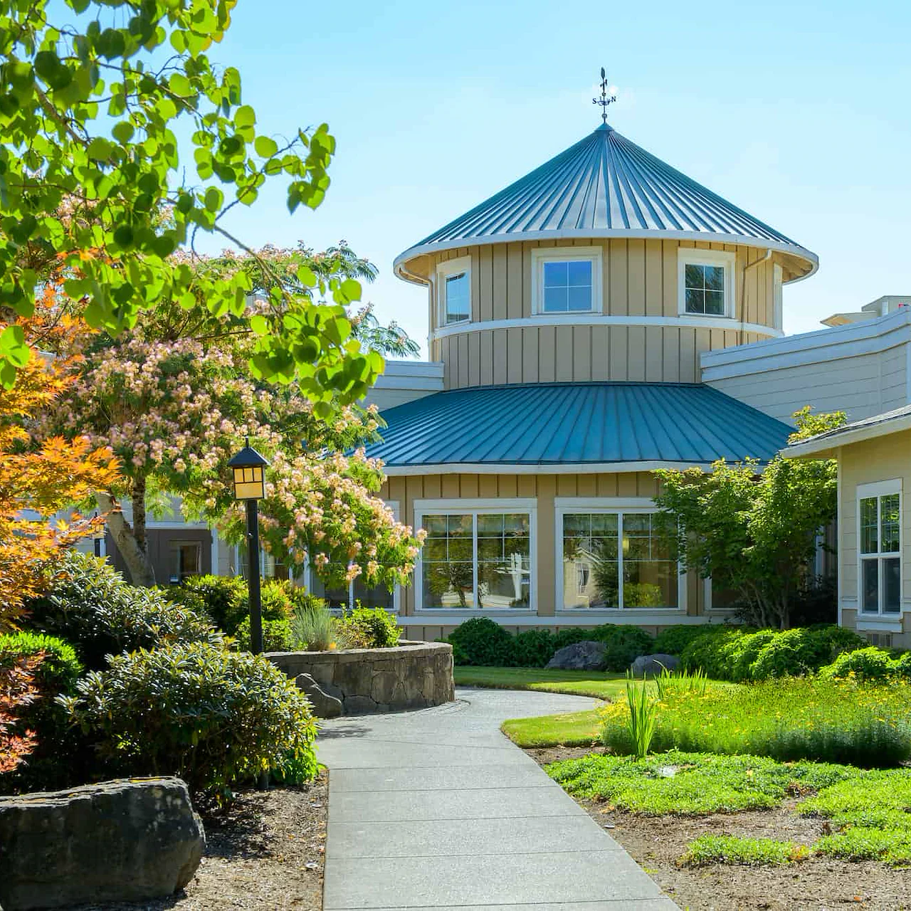 Hillside Senior Living in McMinnville, OR, exterior and walking path