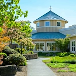 Hillside Senior Living in McMinnville, OR, exterior and walking path