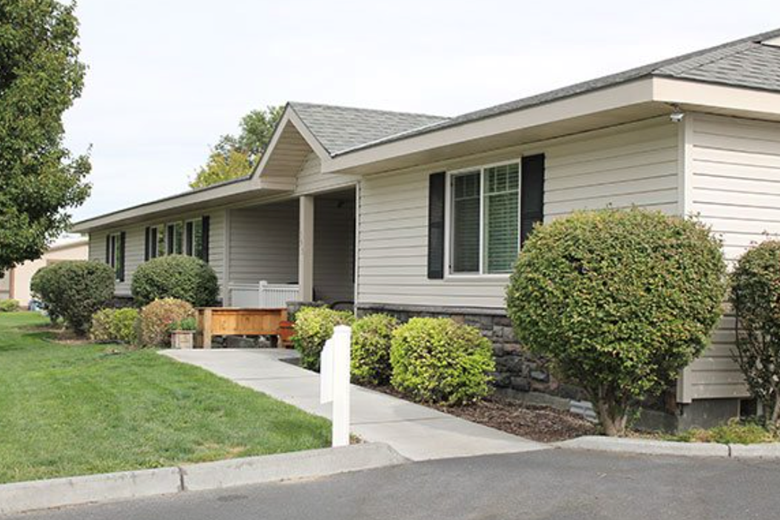 Image of Ashley Manor - Sage 1 (1)