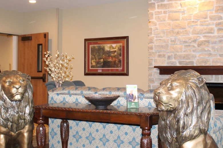 Image of Oak Park Place Nursing Of Nakoma (2)