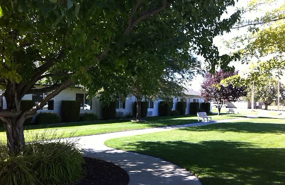 Image of Meadowbrook Place (2)