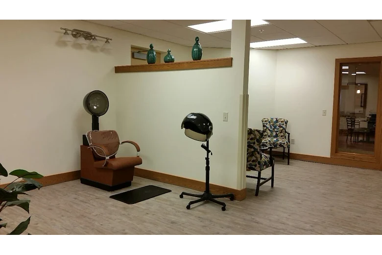 Image of Oak Park Place - Menasha (3)