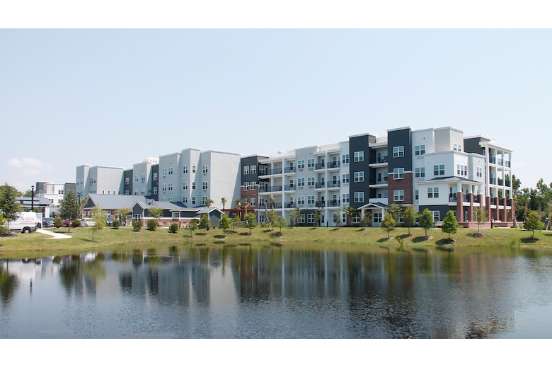 The Savoy Gracious Retirement Living Hawthorn Senior Independent Living in Winter Springs, Florida exterior pond
