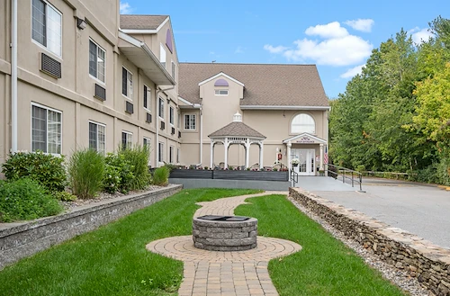 Image of Manor on the Hill (1)