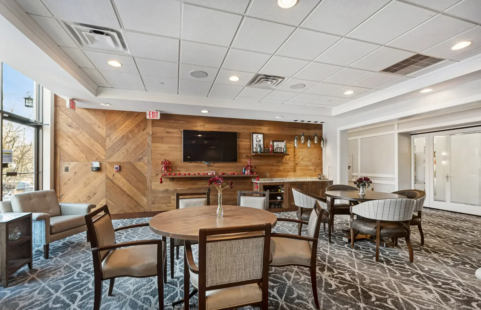 Image of AVIVA Country Club Heights (6)