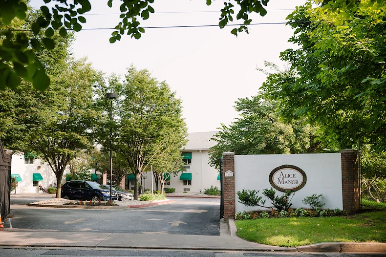 Image of Autumn Lake Healthcare At Alice Manor (1)