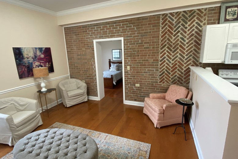 Image of Avia Senior Living Center (5)