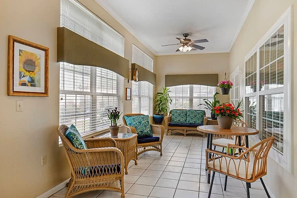 Image of Springtree Manor (9)