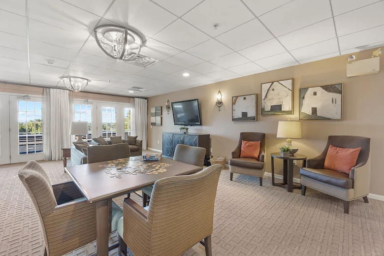 Image of Laurel Pointe (3)