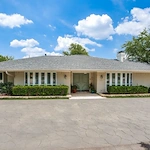 Image of Silver Leaf Dallas on Meadow (1)