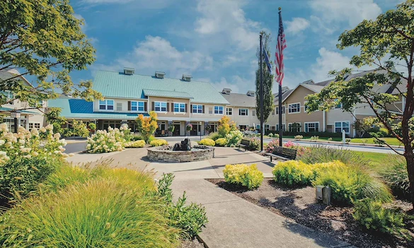 Hillside Senior Living in McMinnville, OR, front exterior