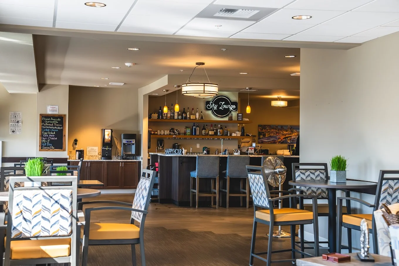 Fieldstone on Clear Creek Independent and Assisted Living lounge