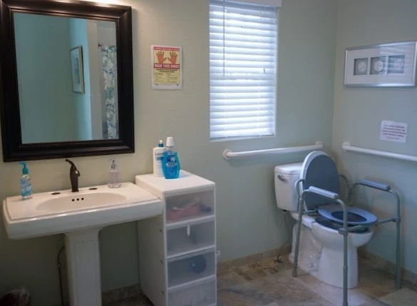 Image of Serenity House Assisted Living at Hoyt Street (10)