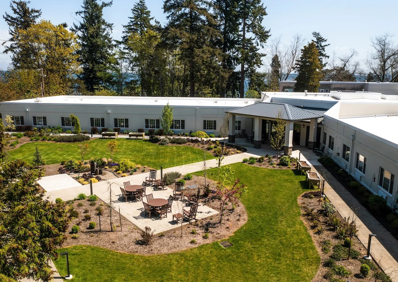 Fieldstone Memory Care of Bainbridge exterior overview