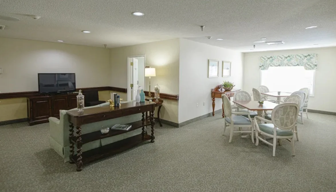 Image of Lakes at Litchfield Skilled Nursing (8)