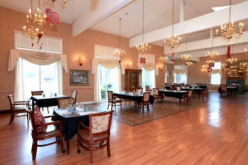 Image of Montclair Royale Senior Living (2)