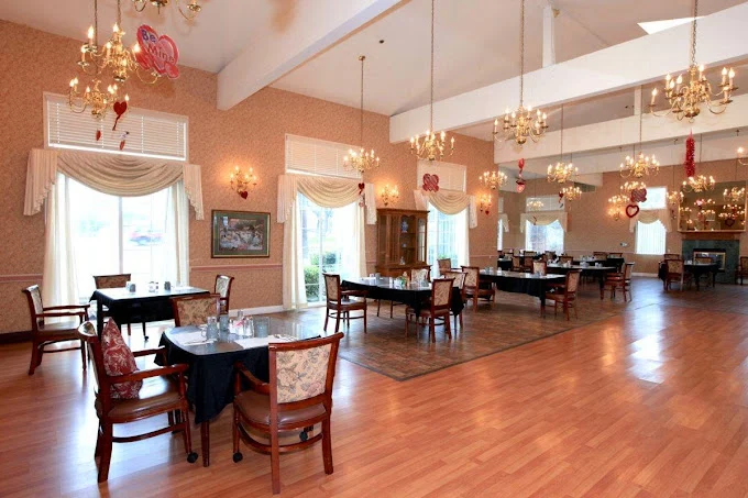 Image of Montclair Royale Senior Living (2)