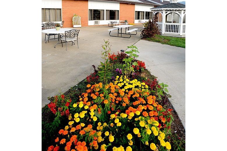 Image of Riverside Manor Nursing & Rehab (8)