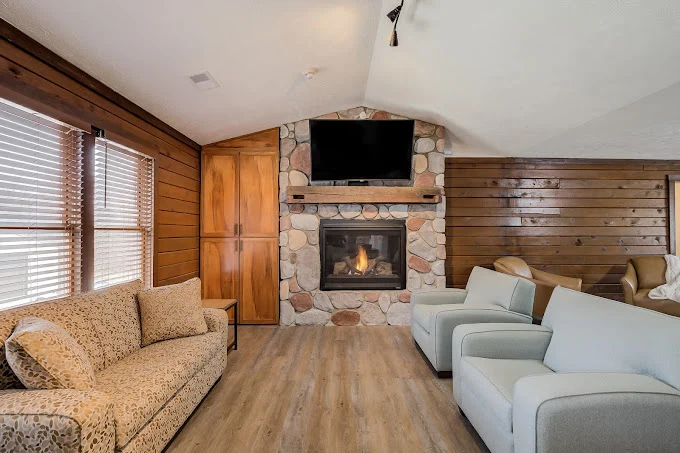 Image of Care Cardinal Belmont (3)