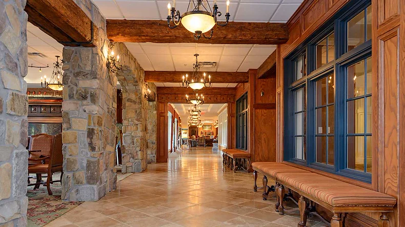 Image of Garden Plaza of Greenbriar Cove (6)