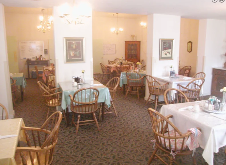 Image of Emily Green Shores (4)