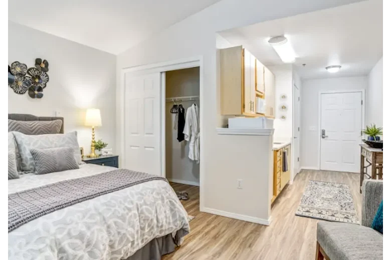 Image of Woodside Senior Living (9)