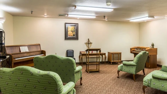 Image of Holiday Palmer Hills (4)