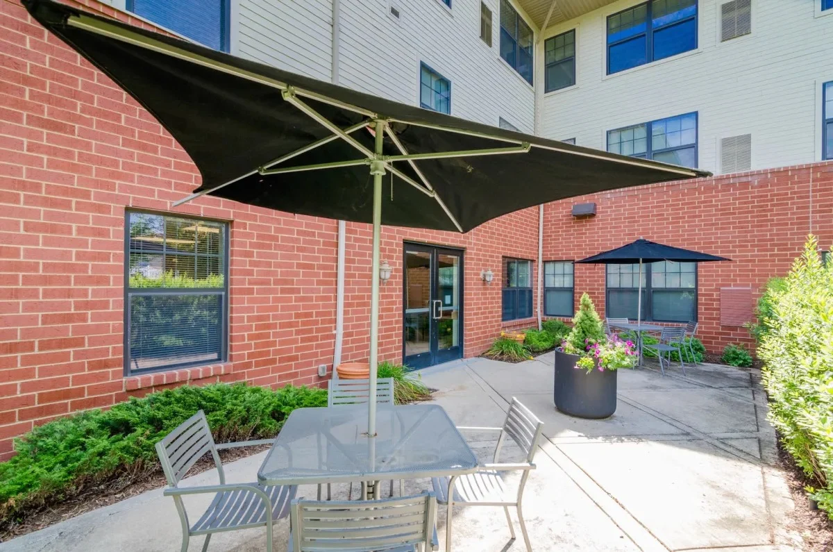 Image of River Roads Manor (4)