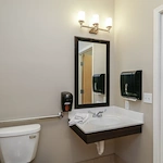 Image of Stratford Commons Rehabilitation & Health Care Center (8)