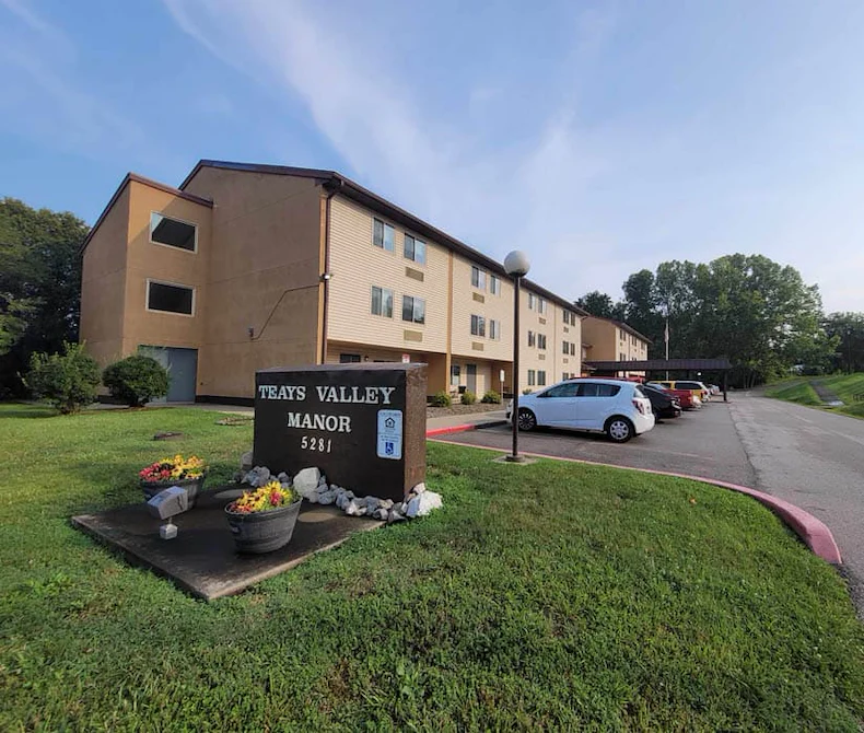 Image of Teays Valley Manor (1)