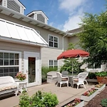 Image of Newhaven Court at Clearview (8)