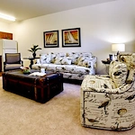 Heatherwood Gracious Retirement Living Hawthorn Senior Independent Living in Tewksbury, Massachusetts living room