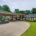 Image of Country Club Rehabilitation Campus at Mt. Vernon (1)